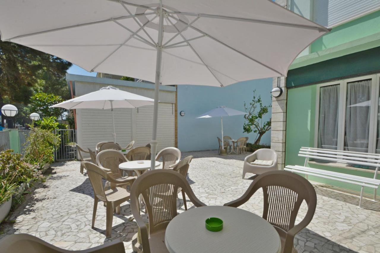 Hotel Maddalena Marina di Ravenna Zewnętrze zdjęcie