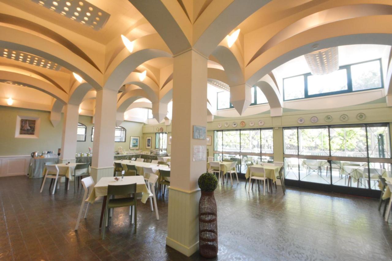 Hotel Maddalena Marina di Ravenna Zewnętrze zdjęcie