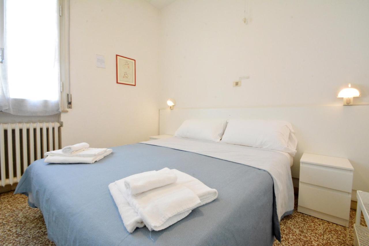 Hotel Maddalena Marina di Ravenna Pokój zdjęcie