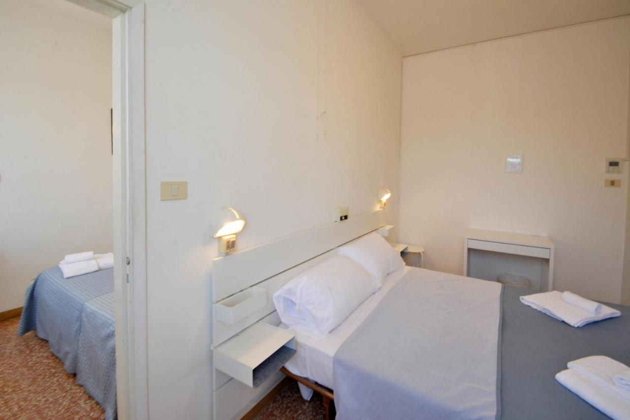 Hotel Maddalena Marina di Ravenna Zewnętrze zdjęcie