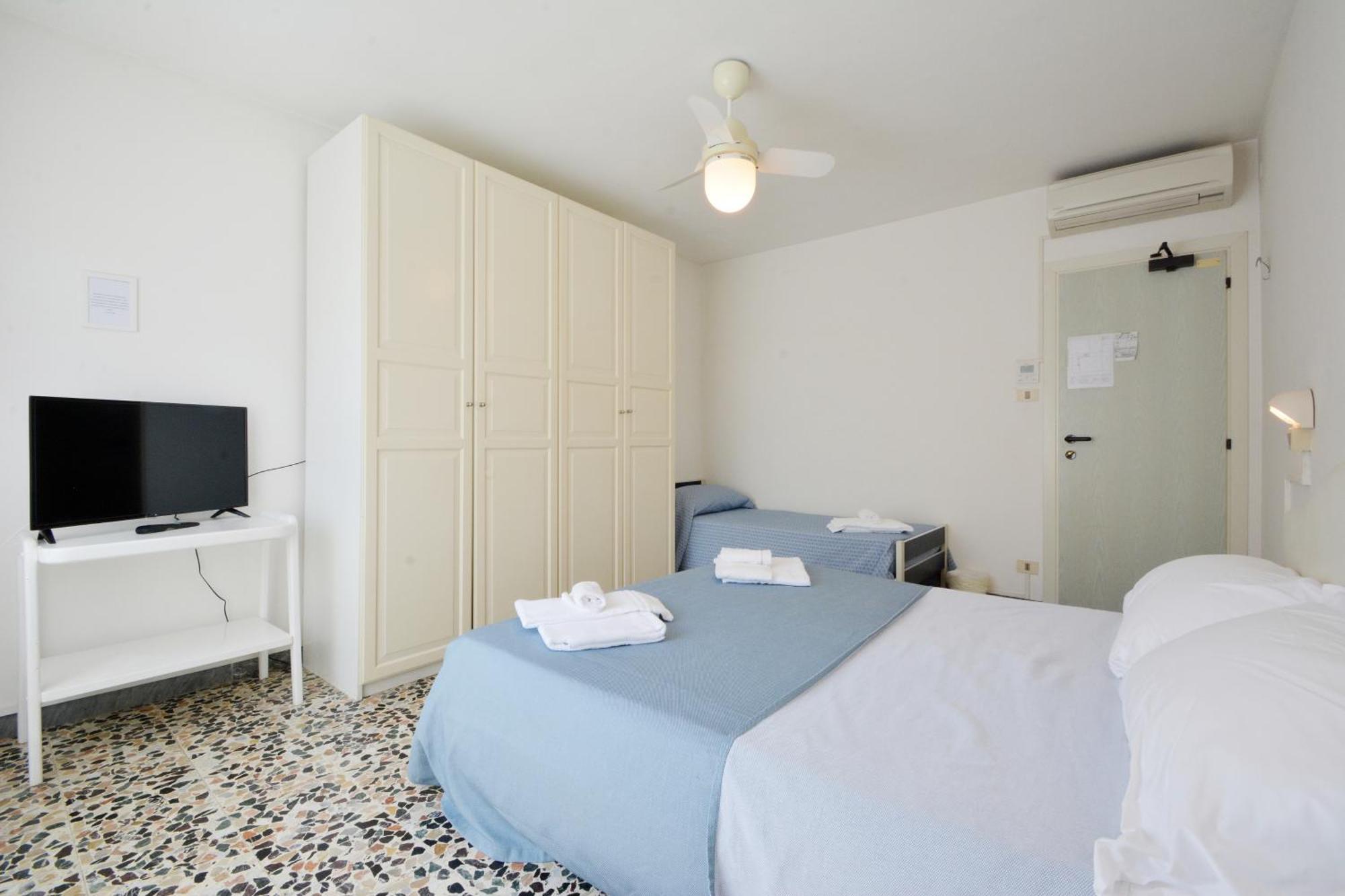 Hotel Maddalena Marina di Ravenna Pokój zdjęcie