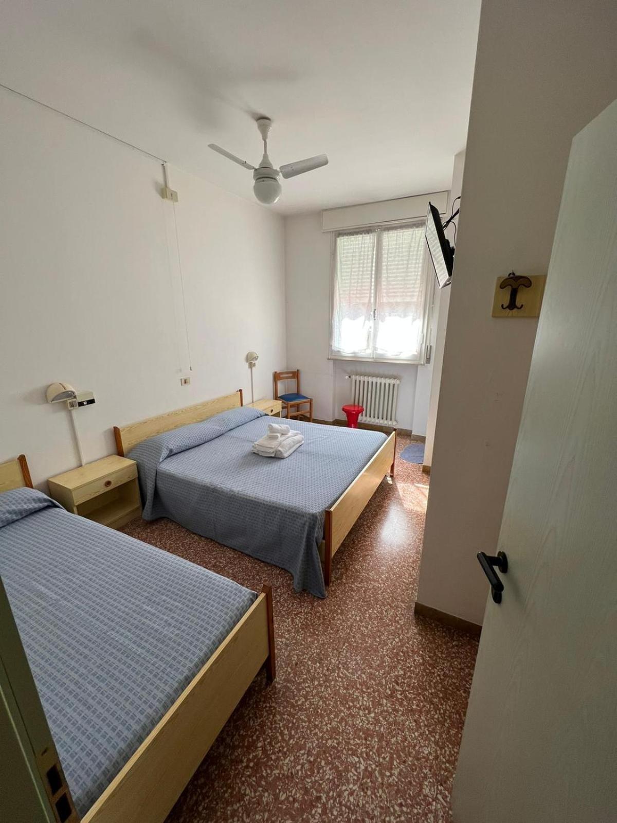 Hotel Maddalena Marina di Ravenna Pokój zdjęcie